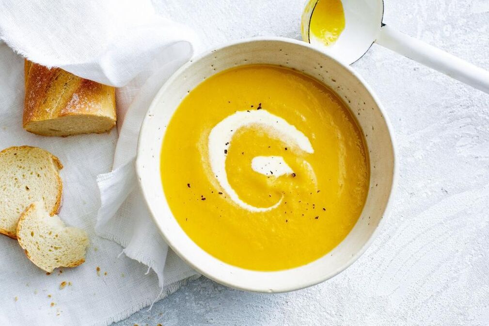 You can make pureed pumpkin soup while following the gastric ulcer diet