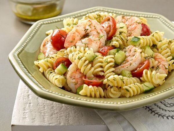 If you want to lose weight in a week, you can make pasta and shrimp salad. 